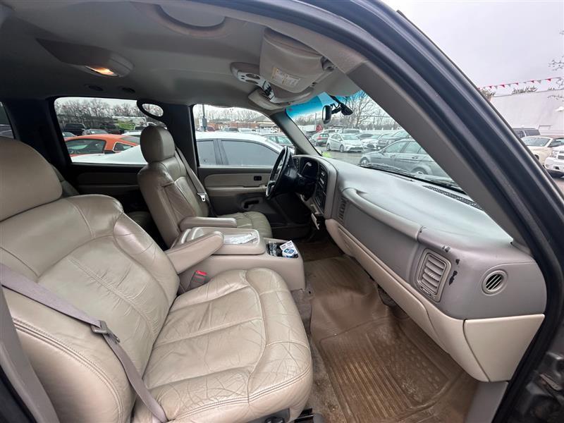 used 2001 Chevrolet Suburban car, priced at $5,990