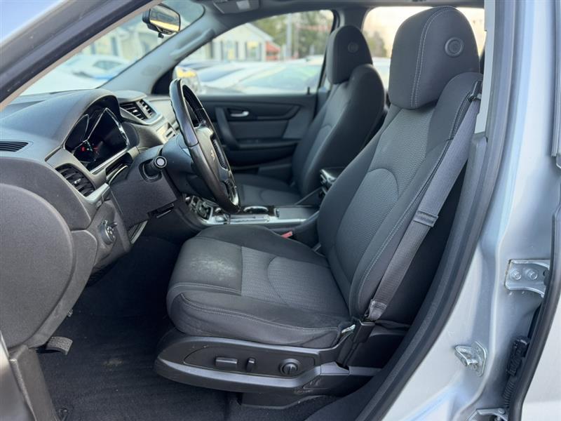 used 2015 Chevrolet Traverse car, priced at $6,490