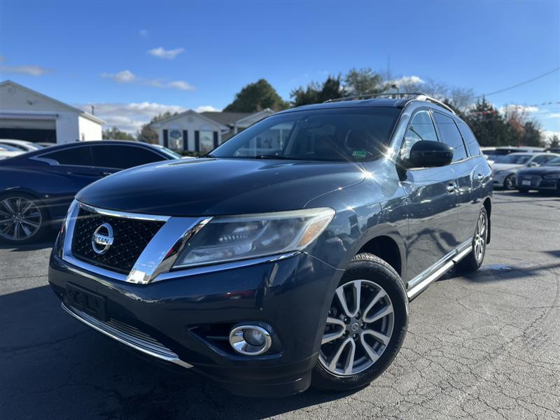used 2015 Nissan Pathfinder car, priced at $10,493