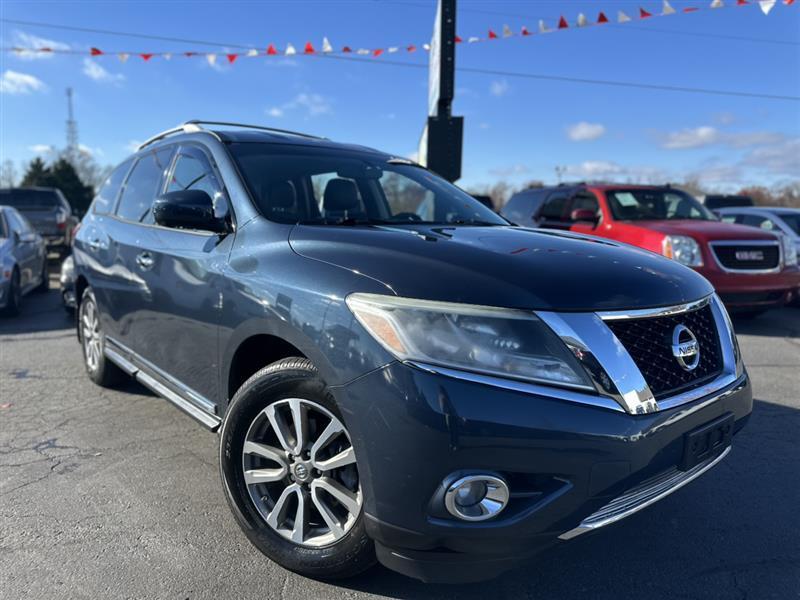 used 2015 Nissan Pathfinder car, priced at $10,493