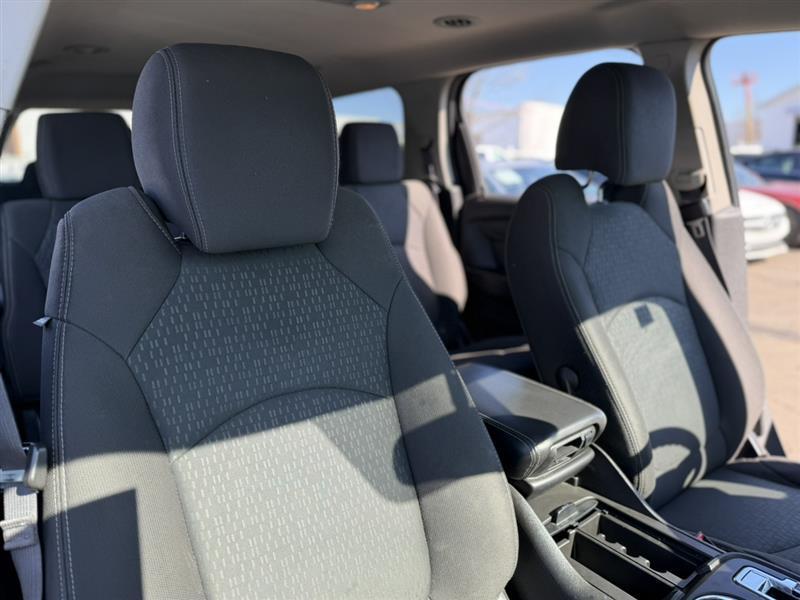 used 2015 GMC Acadia car, priced at $6,992