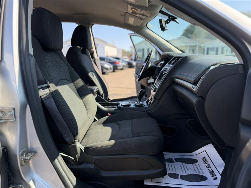 used 2015 GMC Acadia car, priced at $6,992