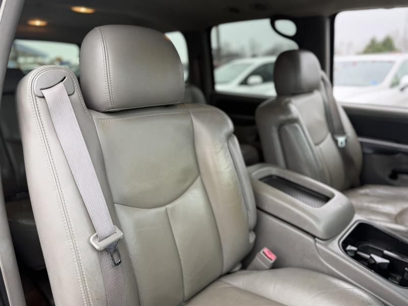 used 2003 Chevrolet Suburban car, priced at $3,992