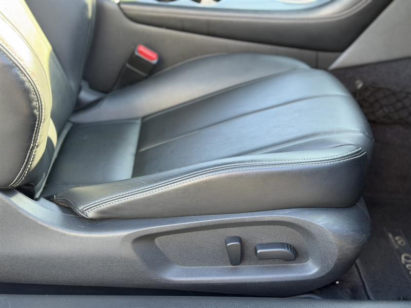 used 2019 INFINITI Q60 car, priced at $18,493