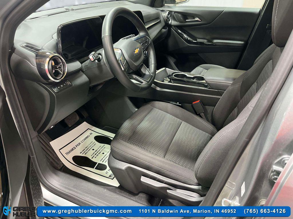 used 2025 Chevrolet Equinox car, priced at $26,281