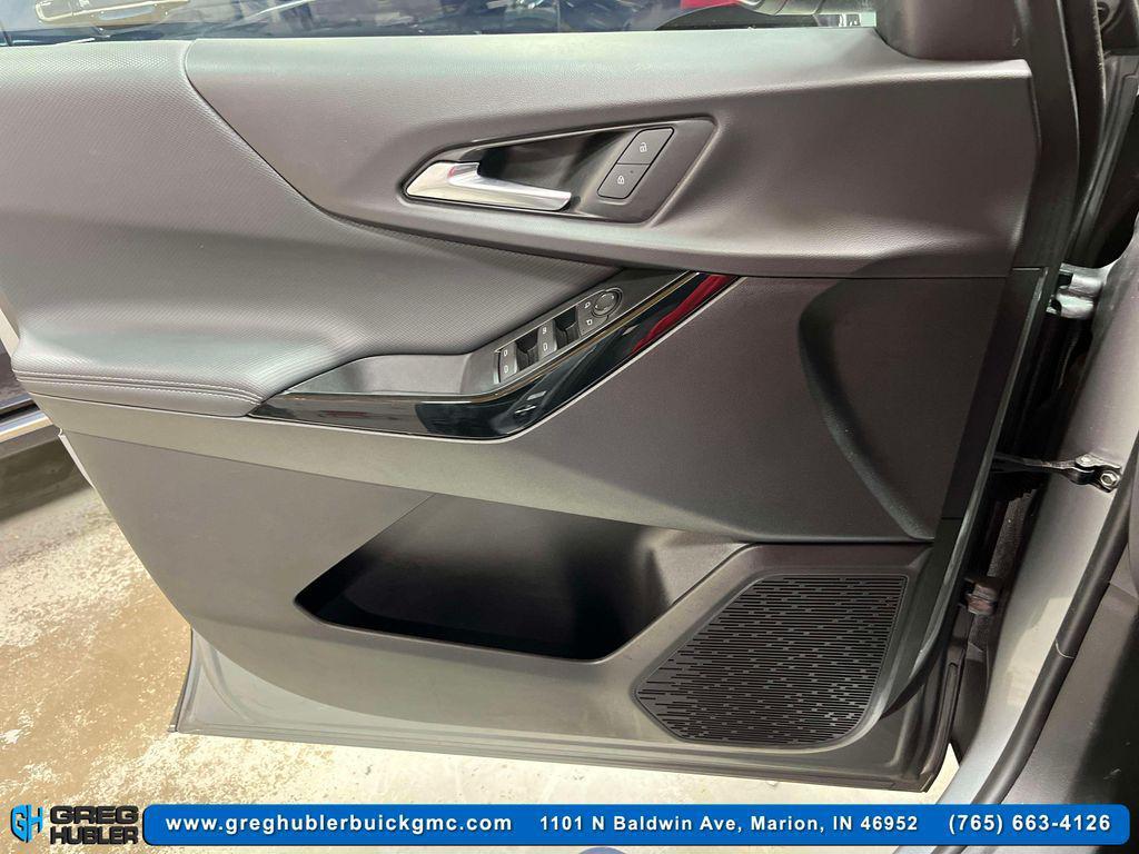 used 2025 Chevrolet Equinox car, priced at $26,281