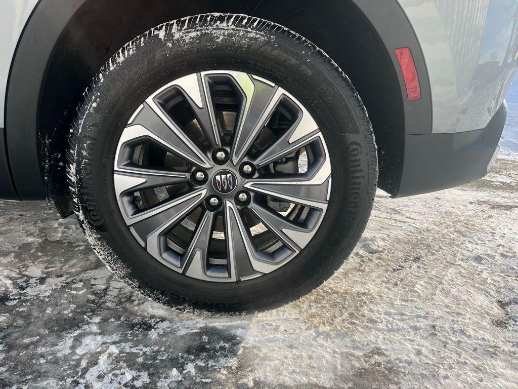 used 2025 Buick Envision car, priced at $26,750