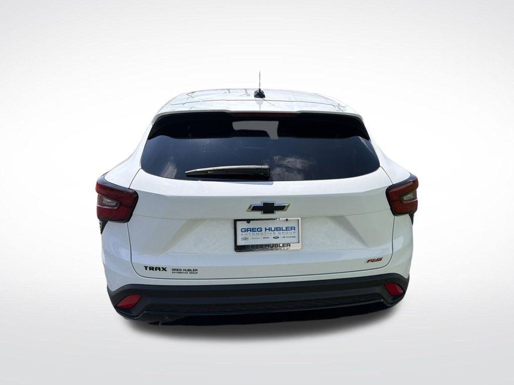 used 2025 Chevrolet Trax car, priced at $23,556