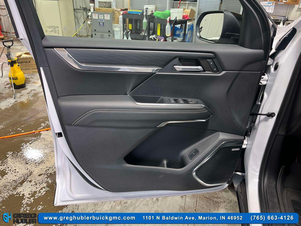 used 2024 GMC Acadia car, priced at $38,995