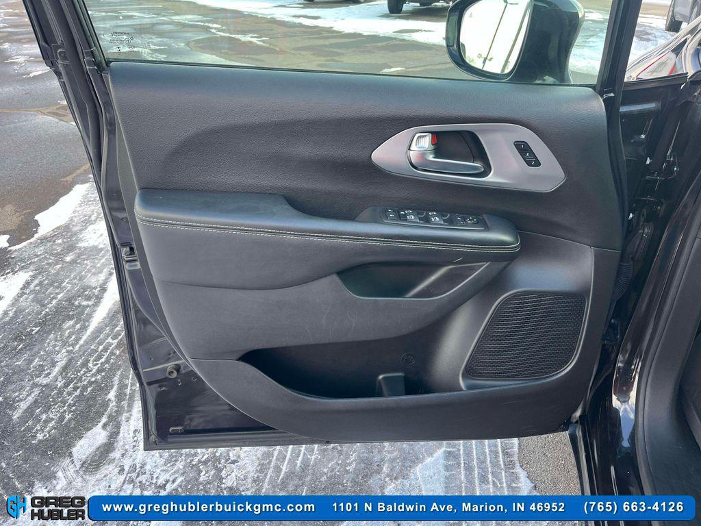 used 2020 Chrysler Pacifica car, priced at $20,576