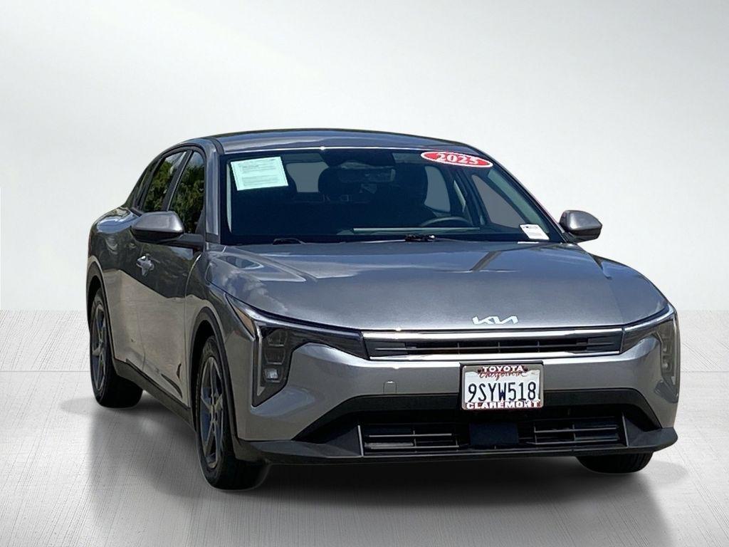 used 2025 Kia K4 car