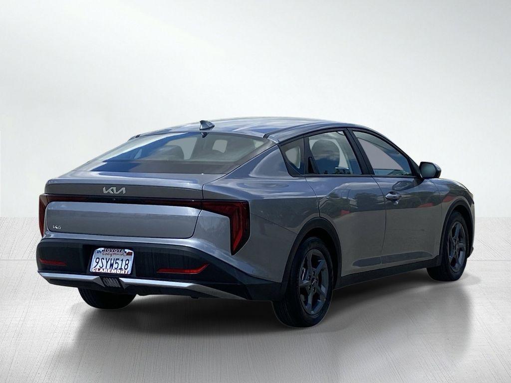 used 2025 Kia K4 car