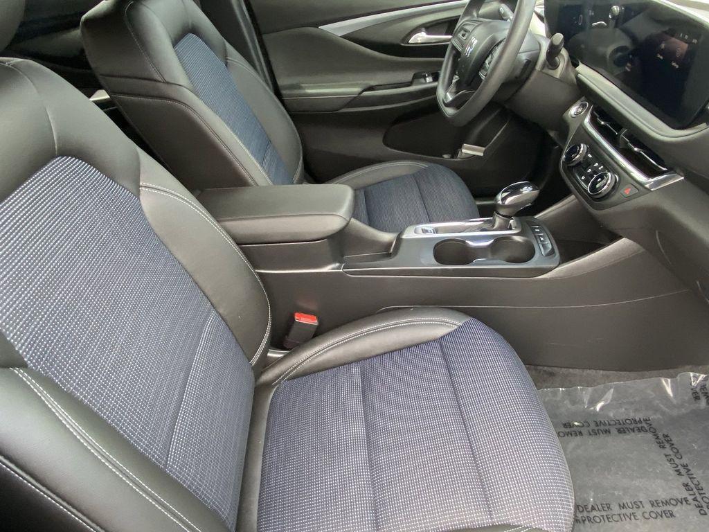 used 2025 Buick Envista car, priced at $22,500