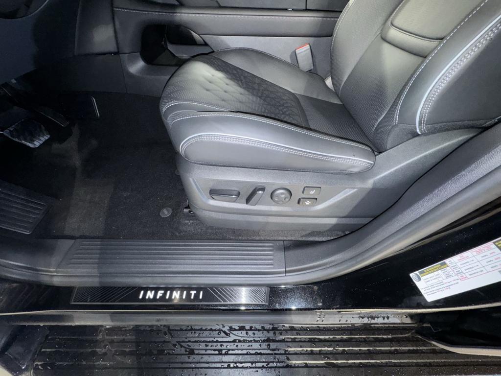 new 2026 INFINITI QX80 car, priced at $103,365