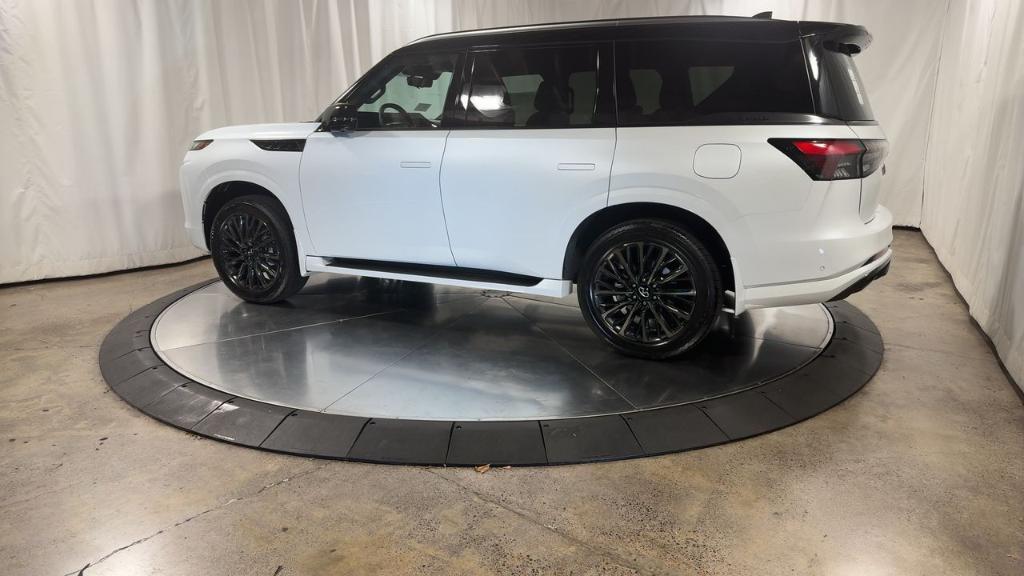 used 2026 INFINITI QX80 car, priced at $95,992
