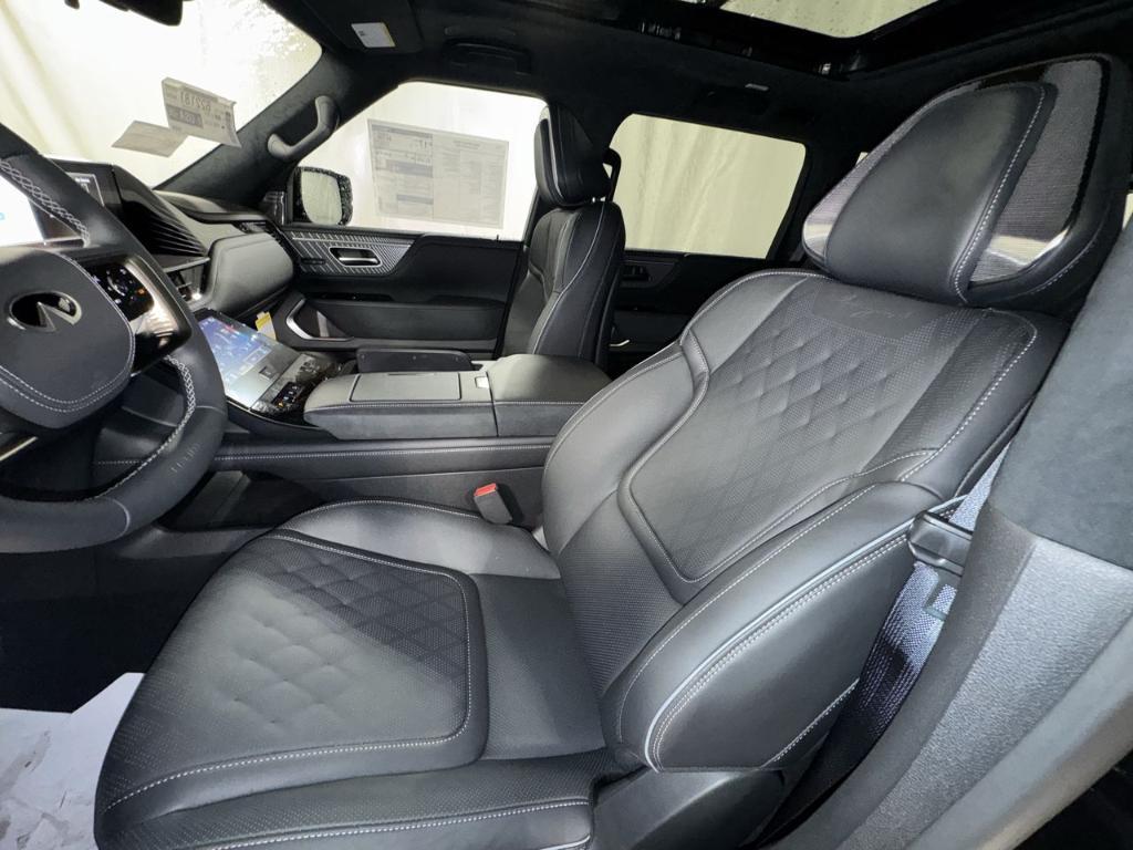 new 2026 INFINITI QX80 car, priced at $105,986