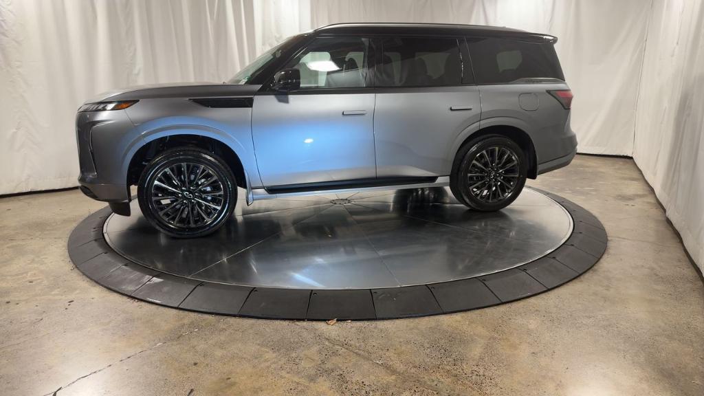 new 2026 INFINITI QX80 car, priced at $104,001