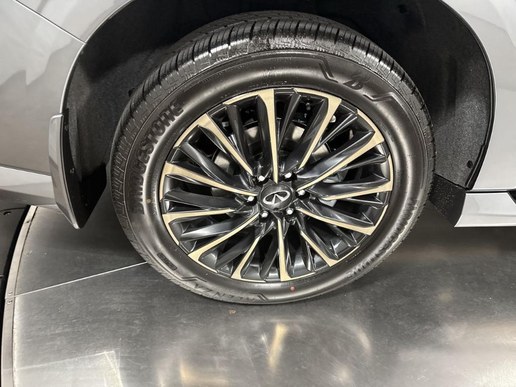 new 2026 INFINITI QX80 car, priced at $103,986