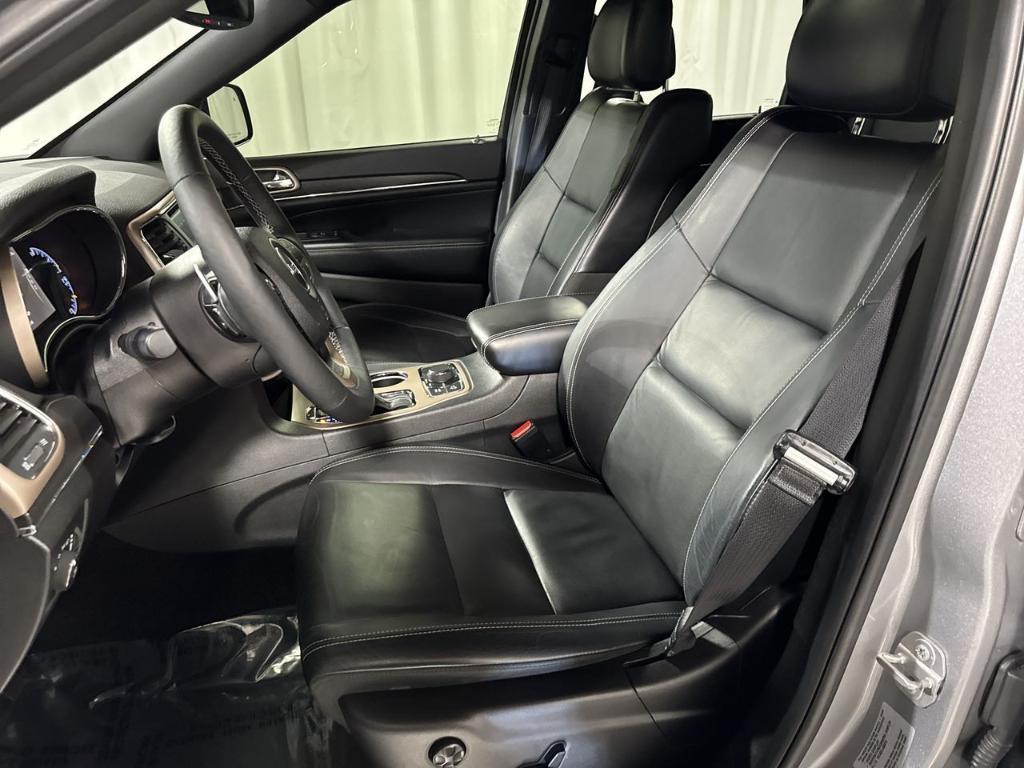 used 2017 Jeep Grand Cherokee car, priced at $14,951