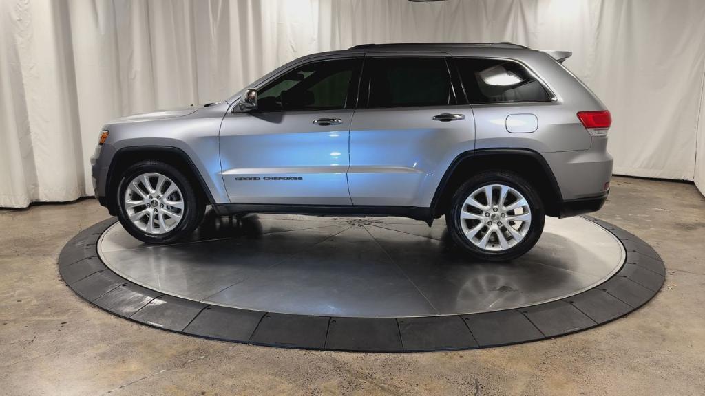 used 2017 Jeep Grand Cherokee car, priced at $14,951