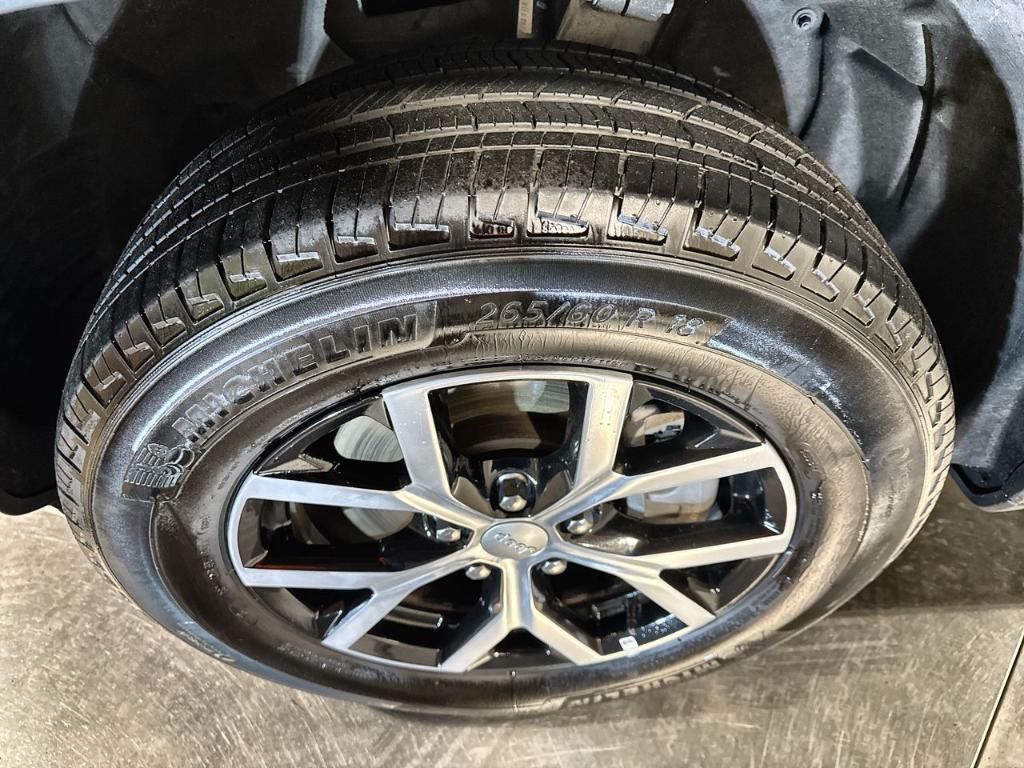 used 2024 Jeep Grand Cherokee L car, priced at $31,365