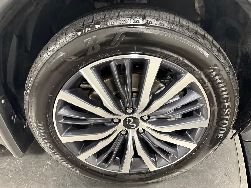 used 2025 INFINITI QX60 car, priced at $53,987