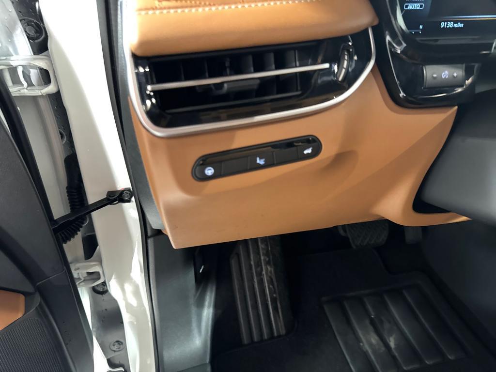 used 2025 INFINITI QX60 car, priced at $53,987