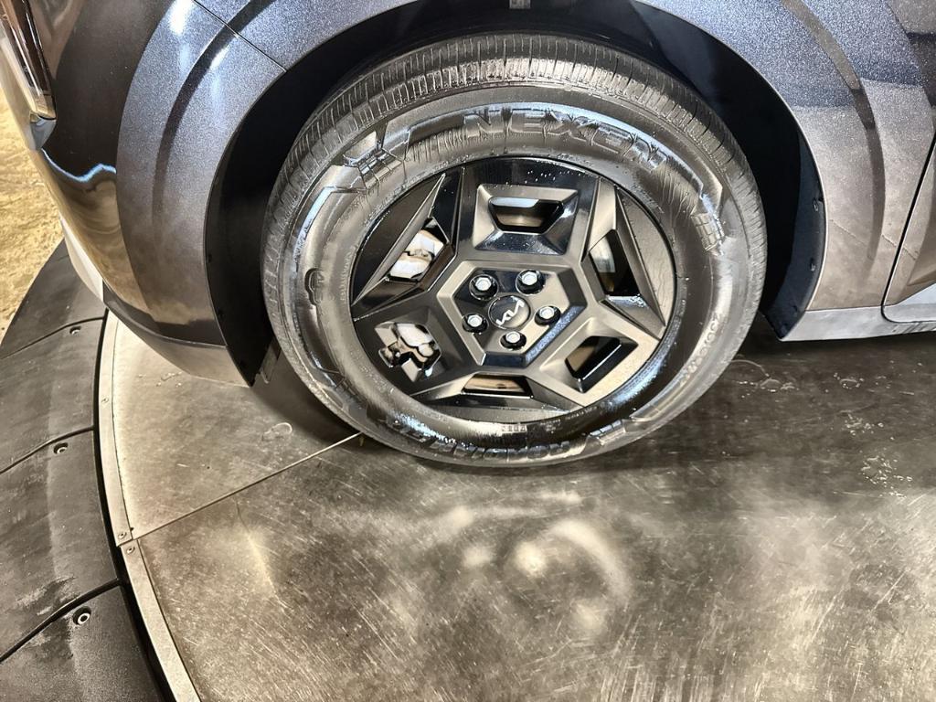 used 2025 Kia Carnival car, priced at $33,826