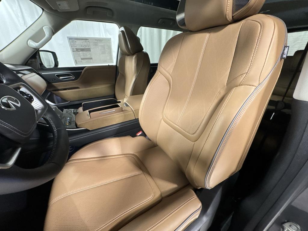 new 2025 INFINITI QX80 car, priced at $85,050