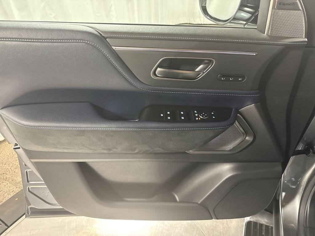 new 2026 INFINITI QX80 car, priced at $93,372