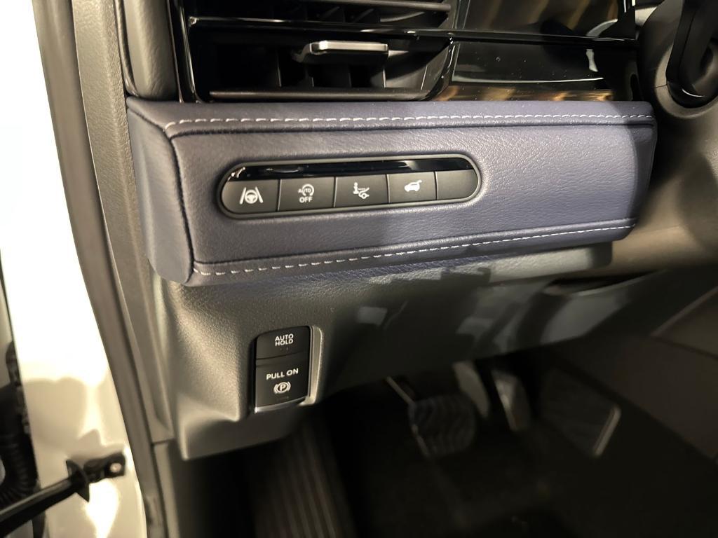 new 2026 INFINITI QX80 car, priced at $93,468