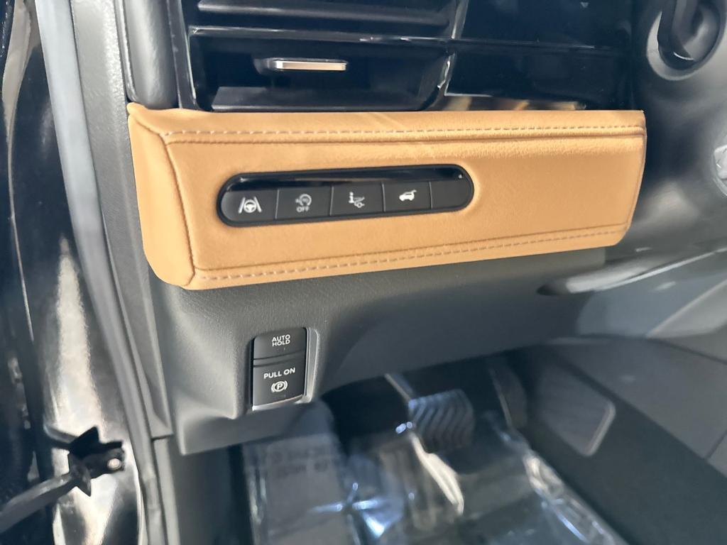 used 2025 INFINITI QX80 car, priced at $75,092