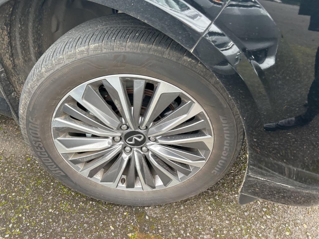 used 2025 INFINITI QX80 car, priced at $76,874