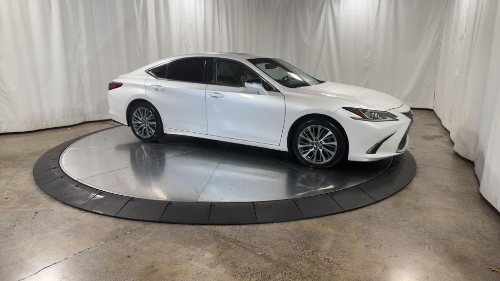used 2019 Lexus ES 350 car, priced at $24,520