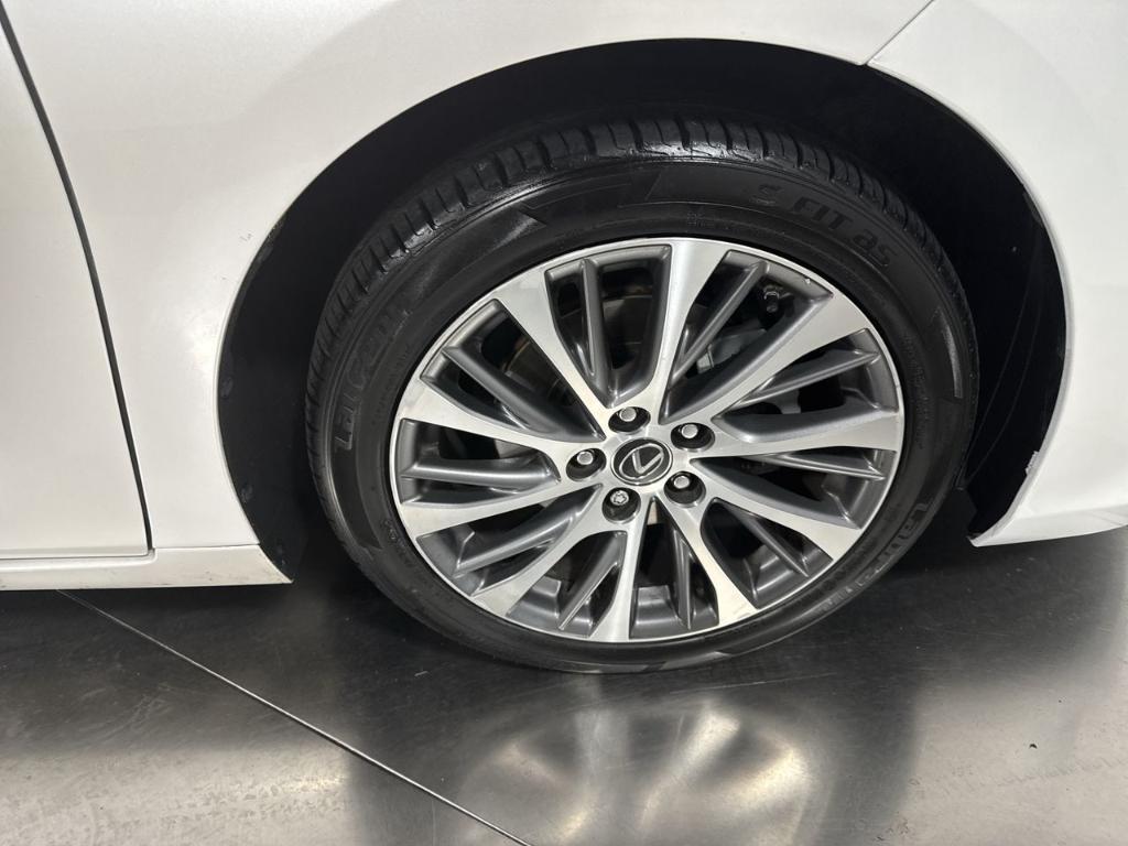 used 2019 Lexus ES 350 car, priced at $24,520