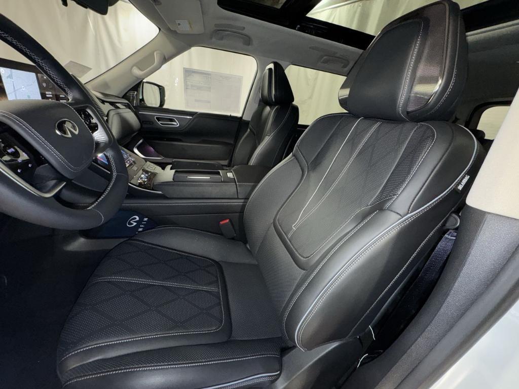 new 2025 INFINITI QX80 car, priced at $85,255