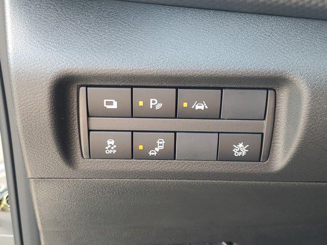 new 2025 Nissan Kicks car, priced at $22,560