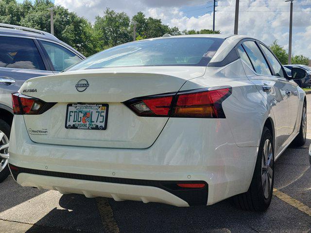 used 2025 Nissan Altima car
