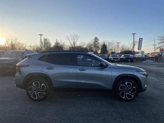 new 2025 Chevrolet Trax car, priced at $26,585