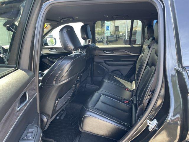 used 2024 Jeep Grand Cherokee car