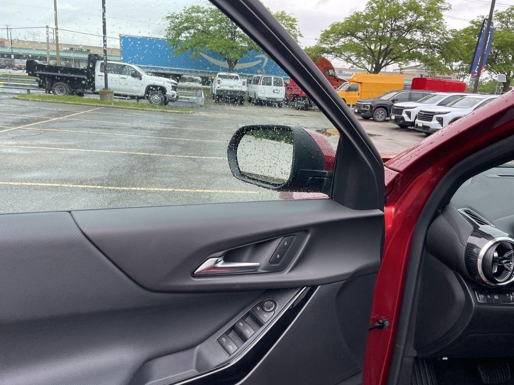 new 2026 Chevrolet Equinox car, priced at $32,210