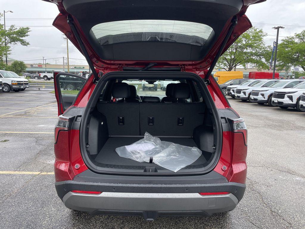 new 2026 Chevrolet Equinox car, priced at $32,210