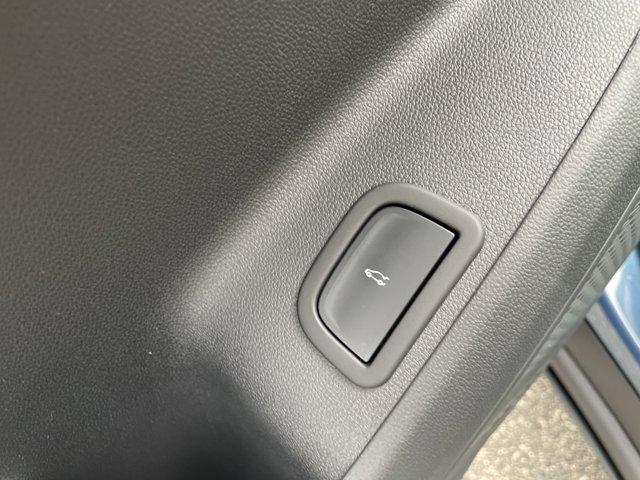 new 2026 Chevrolet Traverse car, priced at $40,845