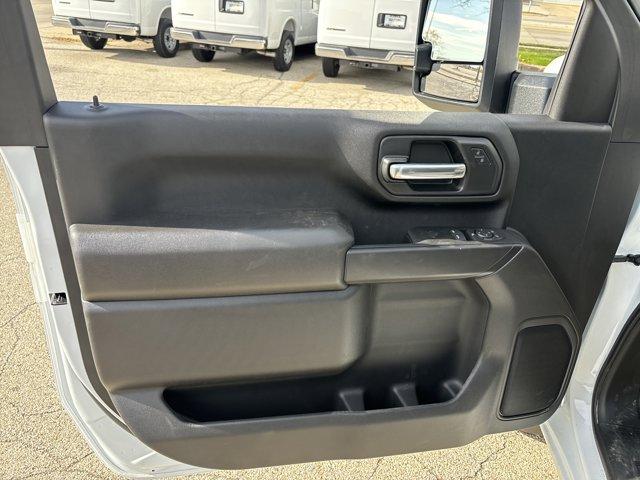 new 2025 Chevrolet Silverado 3500 car, priced at $72,633