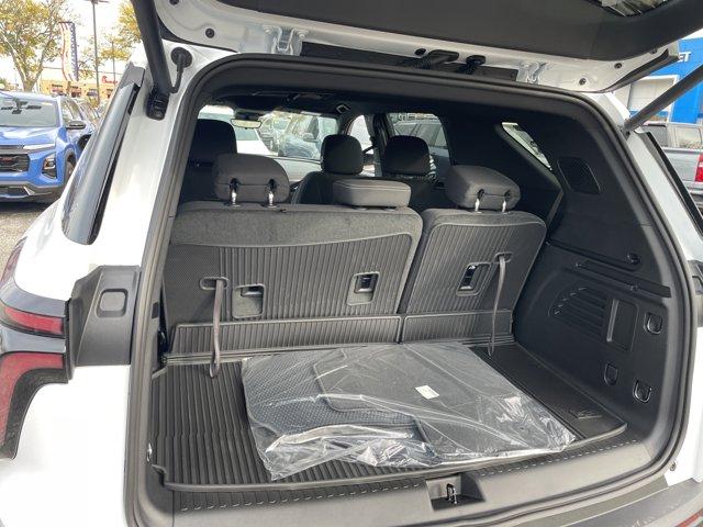 new 2026 Chevrolet Traverse car, priced at $43,130