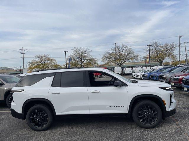 new 2026 Chevrolet Traverse car, priced at $43,130