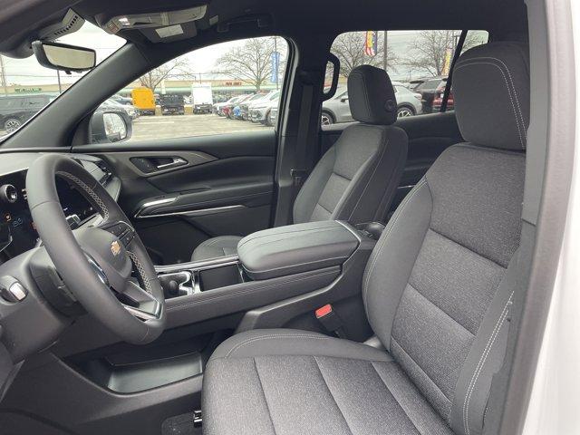 new 2026 Chevrolet Traverse car, priced at $40,420