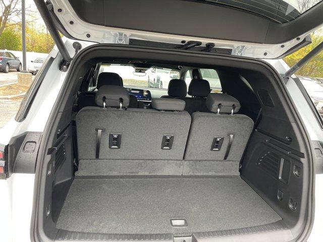 new 2026 Chevrolet Traverse car, priced at $40,420