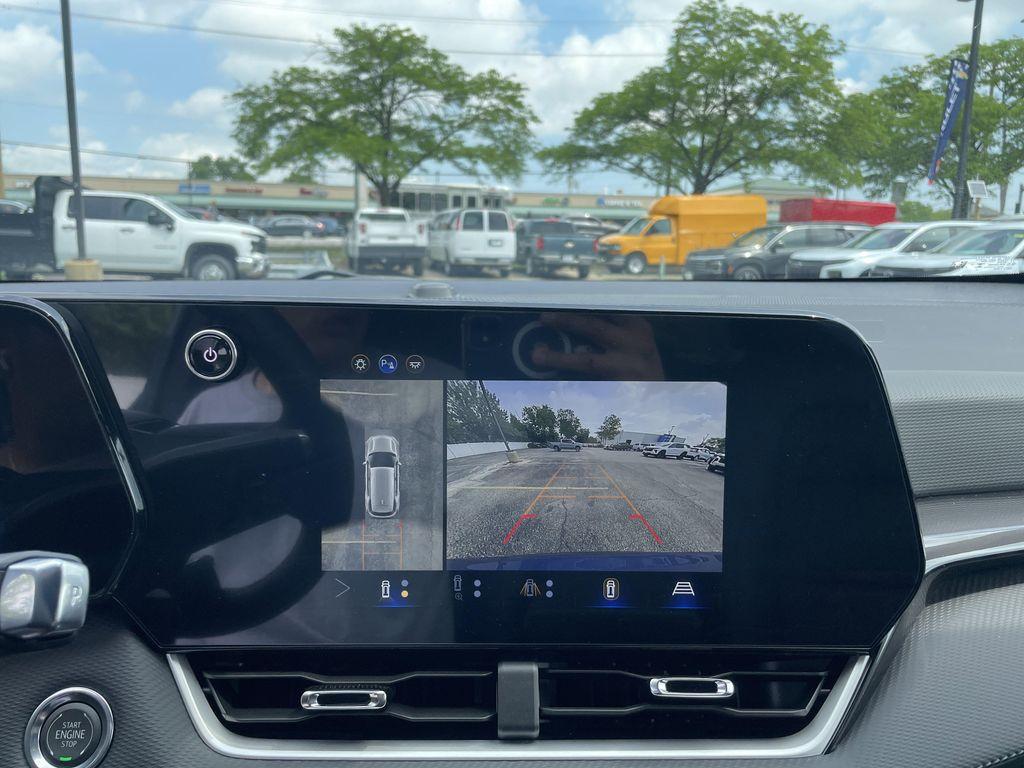 new 2026 Chevrolet Equinox car, priced at $30,790