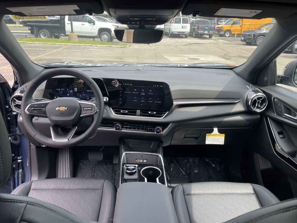 new 2026 Chevrolet Equinox car, priced at $30,790